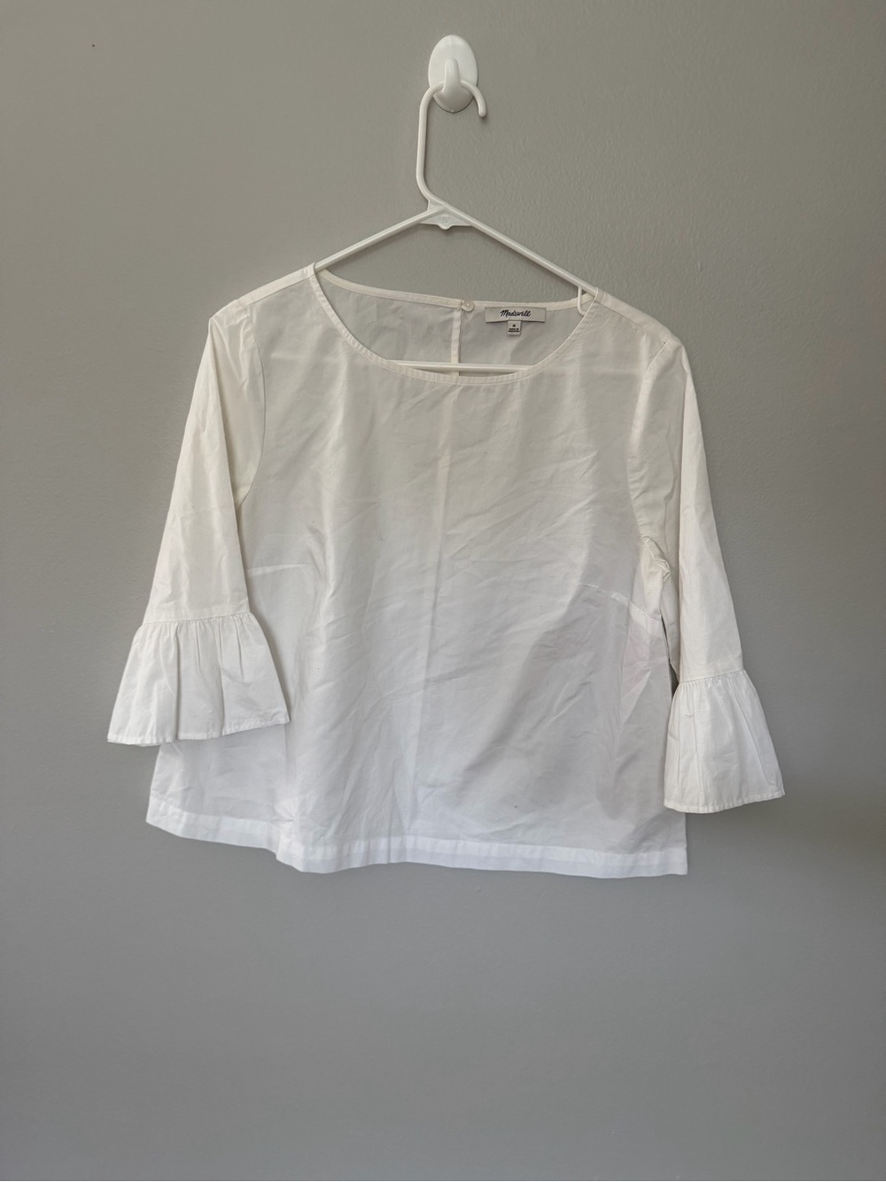 Madewell Poplin White Top with 3/4 Length Sleeves with Flared Ruffled Bell Cuffs